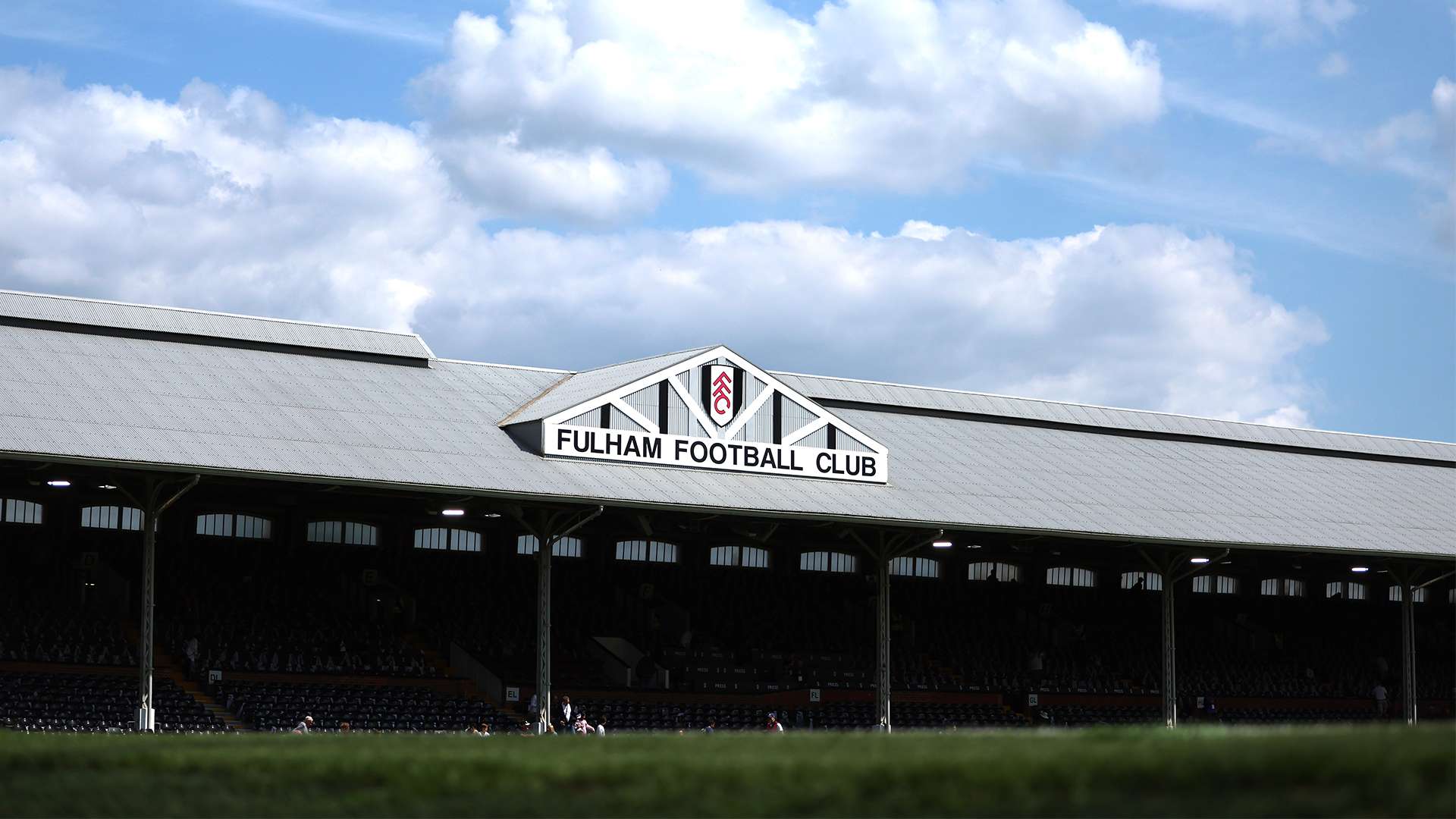 场比赛中展 场比赛中展